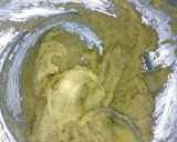 A picture of step 2 of Sultanas and lemon flavored cookies.