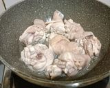 Foto langkah ke 1 dari resep Ayam seledri kecap.