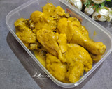 Foto langkah ke 4 dari resep Ayam Ungkep Bumbu Kuning Sedaap (Stok Frozen).