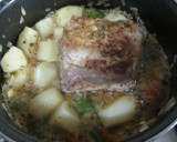 Foto del paso 3 de la receta: Cinta de lomo al vino dulce con patatas