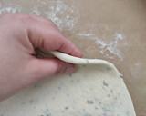 Foto del passaggio 5 della ricetta Focaccette istantanee alle erbe aromatiche