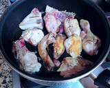 Foto del paso 4 de la receta: Pollo estofado al curry japonés casero con cebollitas dulces