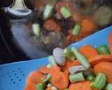 Foto langkah ke 3 dari resep Sayur Sop Telur Puyuh.