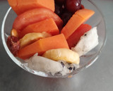 Foto del paso 1 de la receta: Ensalada  con yoguth y queso 🍅🍏🍓