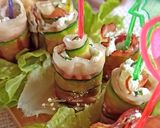 Pas rețetă Trandafiri din zucchini și bacon cu cremă de brânză 6 fotografie