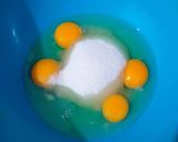 Foto del paso 1 de la receta: Magdalenas de crema de castañas glaseadas con queso y yogurt