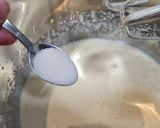 Foto del paso 2 de la receta Bizcocho de yogur y flan