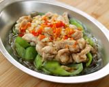 Foto langkah ke 5 dari resep Ayam Kukus Oyong Devina Hermawan.