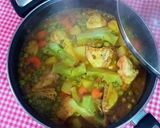 Foto del paso 10 de la receta: Pollo a la jardinera con tronchos de brócoli, en salsa de curry