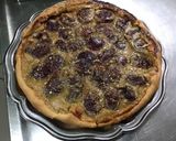 Une image de l'étape 11 de Tarte aux prunes crème prune vanille.