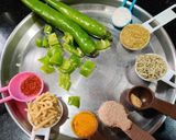 हरी मिर्च की लौंजी (Hari mirch launji Recipe in Hindi) रेसिपी चरण 1 फोटो