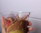 Foto langkah ke 3 dari resep Strawberry Pistachio Coklat.