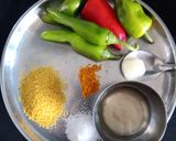 રાઈવાળા મરચા(Raita marcha recipe in Gujarati) રેસીપી સ્ટેપ1ફોટો
