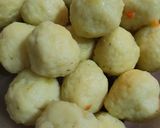 Zöldsègleves krumpligombóccal recept fázis 2 fotója