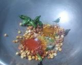 A picture of step 1 of Masala Pori.