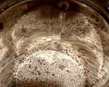 A picture of step 1 of Homemade Urad flour.