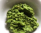 Foto langkah ke 1 dari resep Spaghetti with pesto sauce.