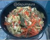 Foto langkah ke 7 dari resep Oseng-Oseng Janggel Ati Ayam Telur Puyuh (Jagung muda).