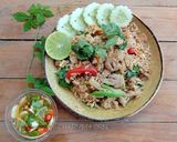 รูปขั้นตอนการทำที่ 5 ของ ข้าวผัดซีอิ๊วดำ(ข้าวผัดโบราณ)