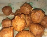 A picture of step 8 of Varat ke aloo vade.