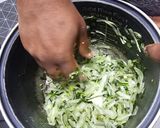 A picture of step 3 of Onion Pakora.
