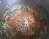 Foto del paso 5 de la receta: Lomo de cerdo en salsa de vino con miel