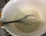 Une image de l'étape 9 de Tourte au munster, oignon, cumin et vin blanc.