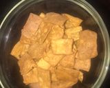 A picture of step 3 of Spicy crackers.