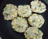 A picture of step 2 of Bread corn cutlet.