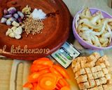 Foto langkah ke 1 dari resep Tumis wortel, tempe jamur bumbu ketumbar.