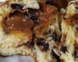 Foto del paso 9 de la receta: Pan dulce con chispas de chocolate, relleno de dulce de leche