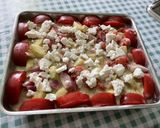 Une image de l'étape 12 de Salade de concombre, tomates et feta sauce roquefort.