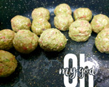 Foto del paso 6 de la receta: Albóndigas con espinacas en salsa de verduras 🍃🥕🍅🥒
