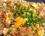 Foto langkah ke 2 dari resep Nasi Goreng Telur.