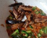 Foto langkah ke 3 dari resep Tongkol Cabe Ijo.