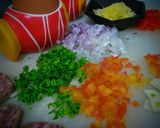 Foto del paso 1 de la receta: Huevos en el caldero de la abuela con chorizo argentino!