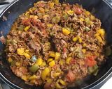 Une image de l'étape 13 de Bœuf aux poivrons bicolores,tomates,herbes et épices.