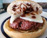 Foto del paso 6 de la receta: Hamburguesa casera Tex-mex con cebolla caramelizada y queso