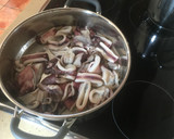 Foto del paso 2 de la receta: Arroz de calamares (con Salmorreta)