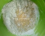 Foto langkah ke 2 dari resep Biji ketapang renyah.