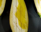 Foto del paso 1 de la receta: Berenjena rellena de atún