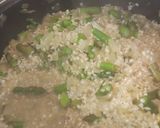 Foto del paso 2 de la receta: Risotto de espárragos, champiñones, setas y....trufa!! 😍