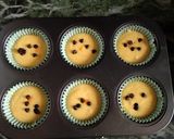 A picture of step 5 of Orange chocochip muffins.