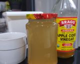 Foto langkah ke 4 dari resep Homemade Cuka Apel #AppleVinegar.