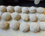 Foto del paso 2 de la receta: Bolas de pollo con salsa de espinacas
