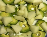 Foto del paso 2 de la receta: Ensalada de frutos frescos y secos, con queso de cabra