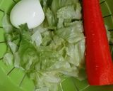 Foto del paso 1 de la receta: Ensalada de Lechuga, zanahoria y huevo con salsa golf