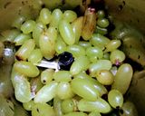 ফ্রুটস এন্ড আইসক্রিম লস্যি(fruits and ice cream lassi recipe in Bengali) রেসিপি ধাপ - 1 ছবি