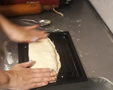Foto del paso 7 de la receta: Calzon al hornito eléctrico, anco y pollo con masa casera rápida