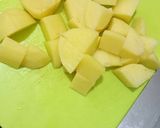 Foto langkah ke 3 dari resep Sup wortel kentang dan jamur kancing.